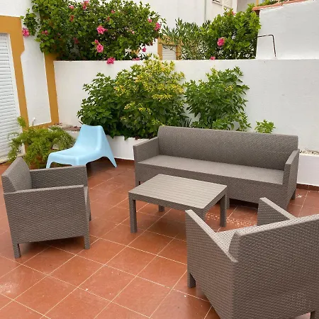 게스트하우스 Baleal Surf & Wild Beach House 2*